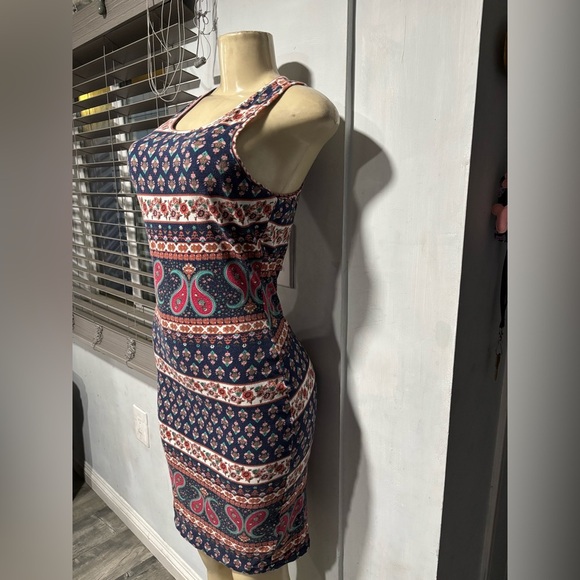 Annabelle Navy and Red Paisley Midi Dress - Picture 3 of 6